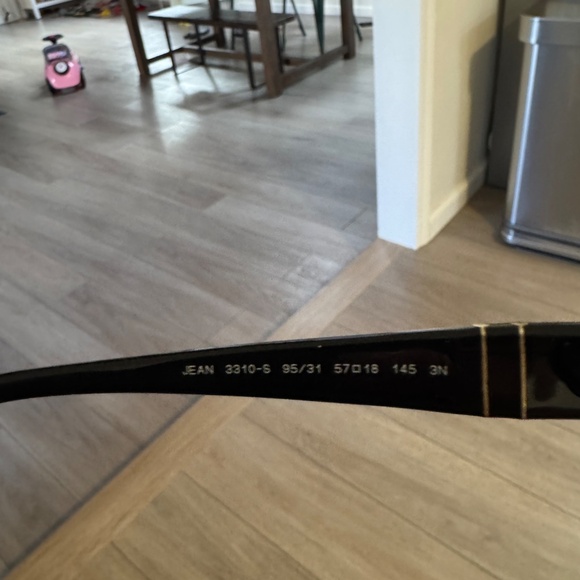 Persol Jean sunglasses PO3310s new - Picture 3 of 5